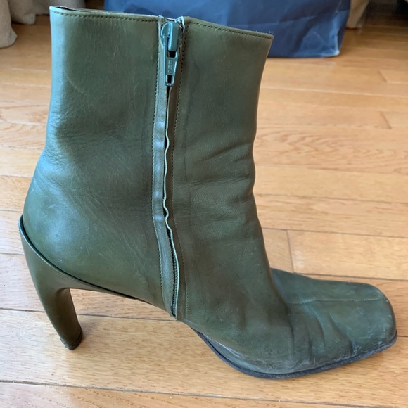 Stephane Kélian Army Green Booties - Picture 7 of 9